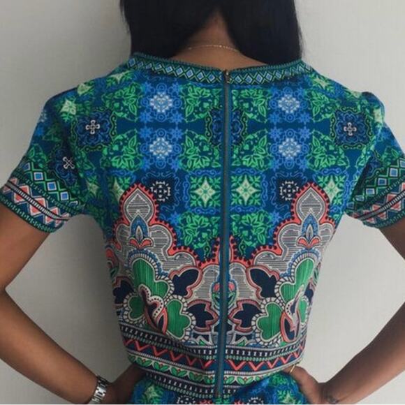 Flying Tomato Woman’s Large Bohemian Printed Cropped Top - Picture 2 of 9